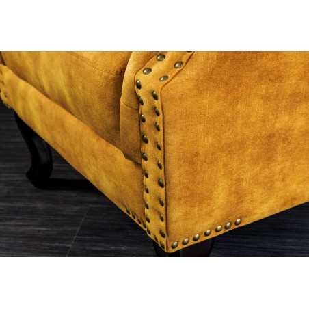 Fauteuil Wing Chesterfield velours moutarde vintage