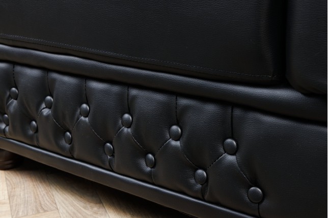 Fauteuil Chesterfield cuir synthétique noir vieilli