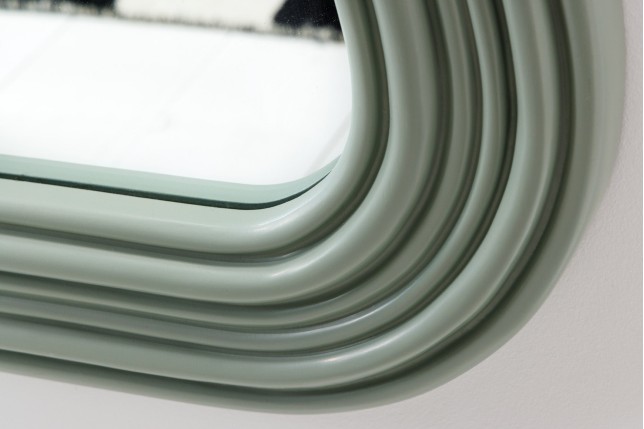 Miroir mural ALICE II 100cm vert sauge - Design ondulé