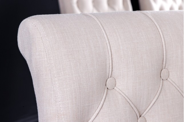 Chaise CASTLE beige chesterfield accoudoirs pieds noirs