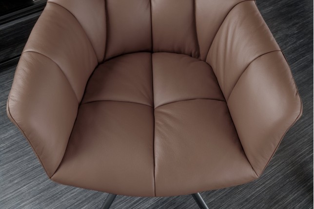 Fauteuil pivotant PAPILLON cuir brun 180° | Accoudoirs