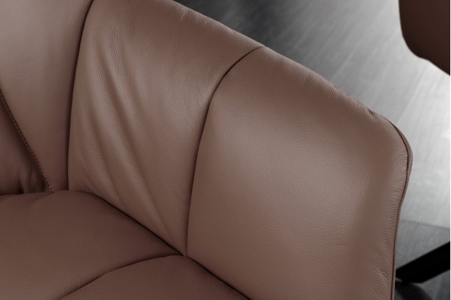 Fauteuil pivotant PAPILLON cuir brun 180° | Accoudoirs