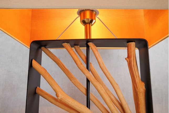Lampadaire EUPHORIA 165cm bois de longane et abat-jour beige