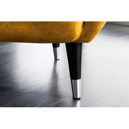 Fauteuil bergère DON velours moutarde et embouts argentés