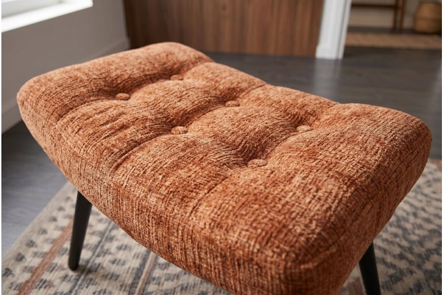 Tabouret SCANDINAVIA chenille brun rouille pieds métal noir
