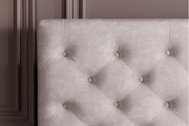 Lit PARIS 180x200 Chesterfield Velours Champagne + Rangement