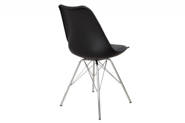 Ensemble de 4 chaises style scandinaves en simili cuir noir et piétement métallique