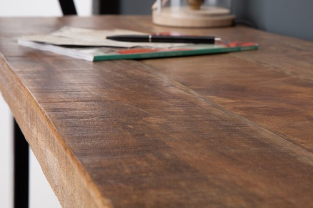 Table à manger 115cm en bois massif et fer