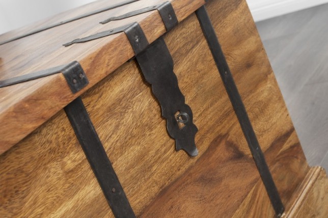 Table basse en bois massif 100cm barre de maison finition pierre