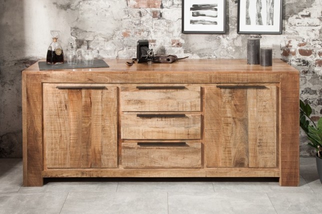 Bahut design industriel de couleur naturelle en bois massif à 2 portes et 3 tiroirs