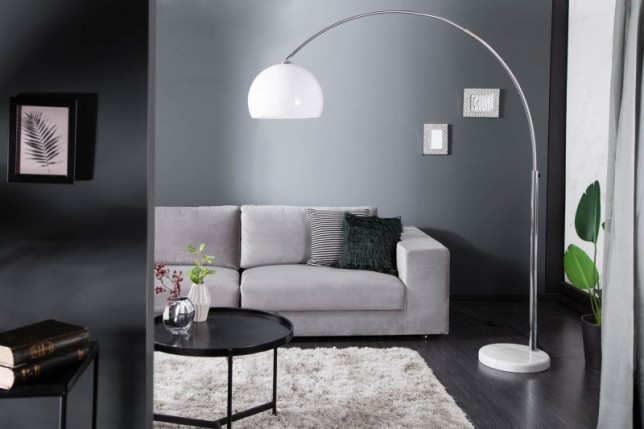 Lampadaire extensible 175-205cm coloris blanc